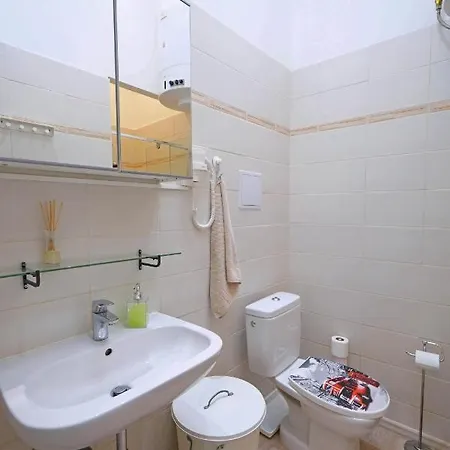V27 Vadasz Apartment