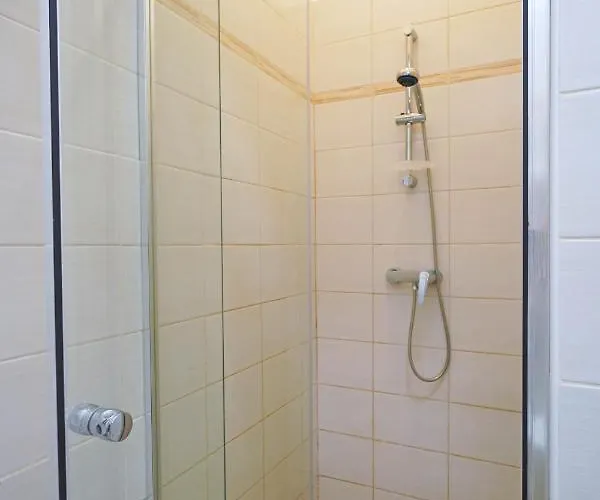 V27 Vadasz Apartament *